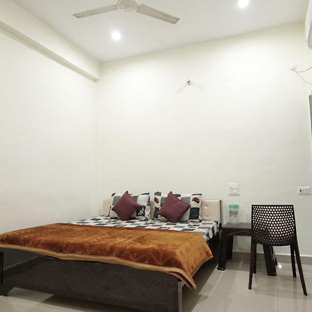 Hotel Jaanvi โอร์ชชา ภายนอก รูปภาพ